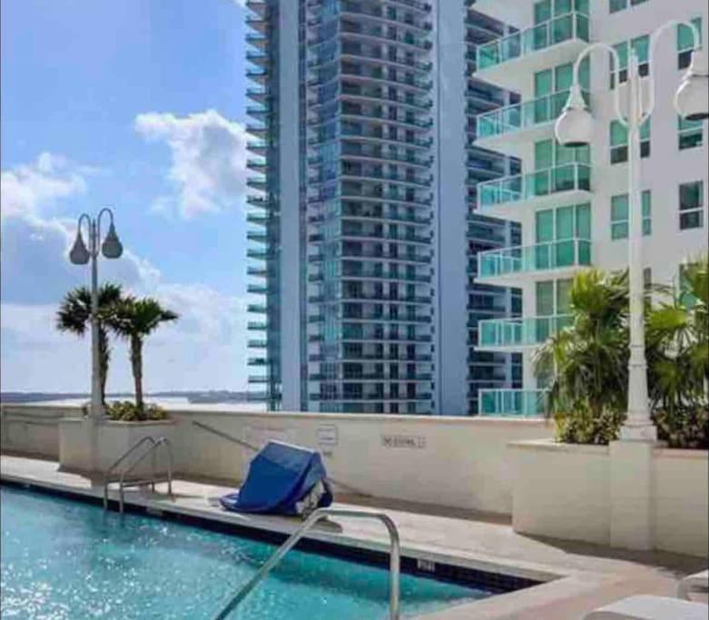 Lux 1 Bdr 1 Bth • Brickell • Pool & Ocean Views Apartamento Miami